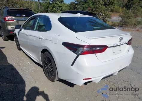 2024 Toyota Camry Se z USA, uszkodzony, nr VIN 4T1G11BK3RU130002